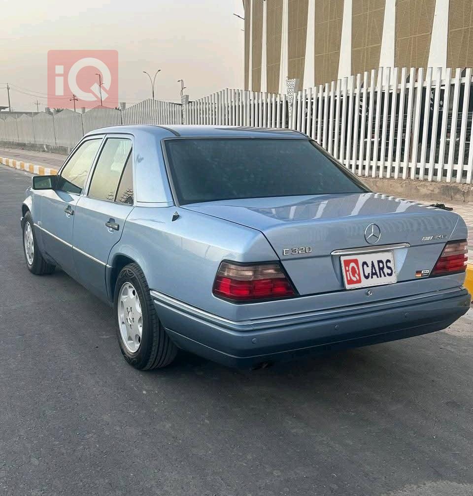 مرسيدس بنز E-Class